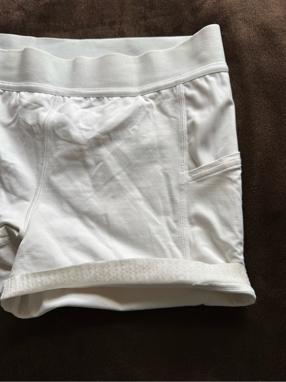 Lululemon white spandex with pockets - Picture 4 of 4